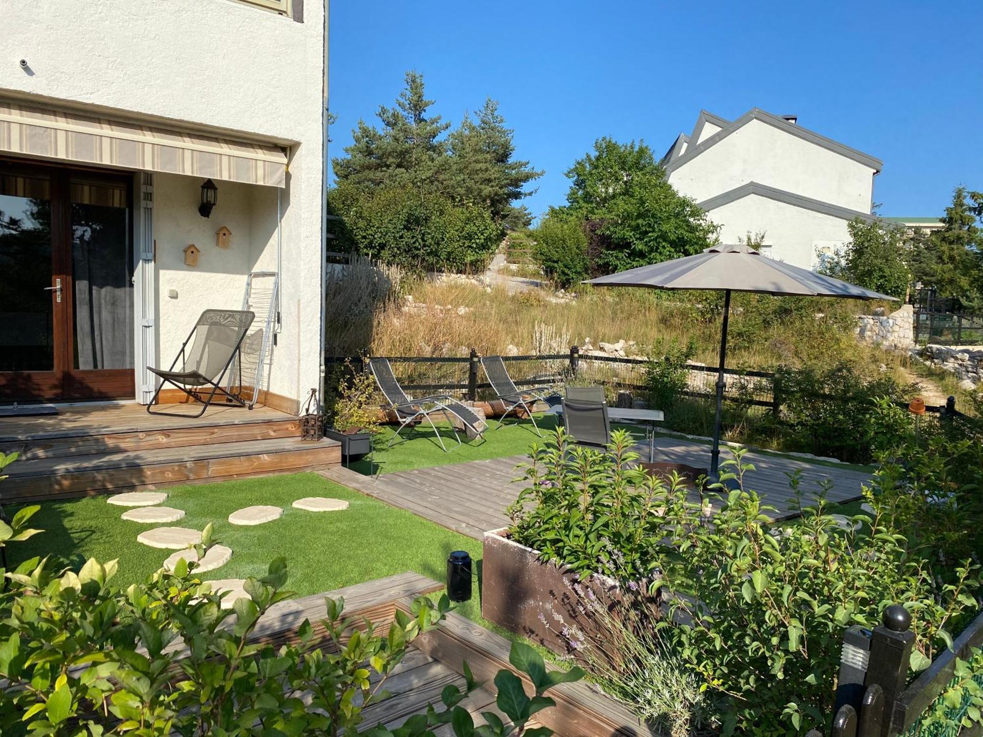 Location Avec Jardin En Hameau Ii Apartment *